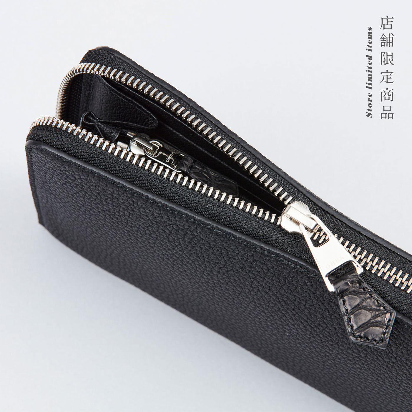 【1045-3-SSC】店舗限定商品『ポケットブック』ラウンドジップ束入れ[ソフトスノーカーフ]