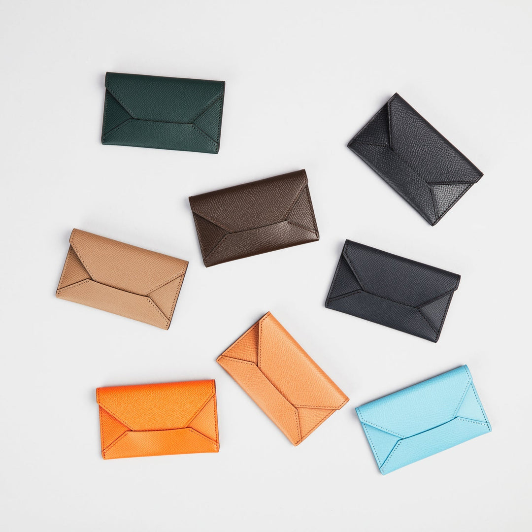 大峡製鞄レザーキャメル名刺入れ 日本製 大峽製鞄 - おおばせいほう ｜エンベロープ型「名刺サイズ