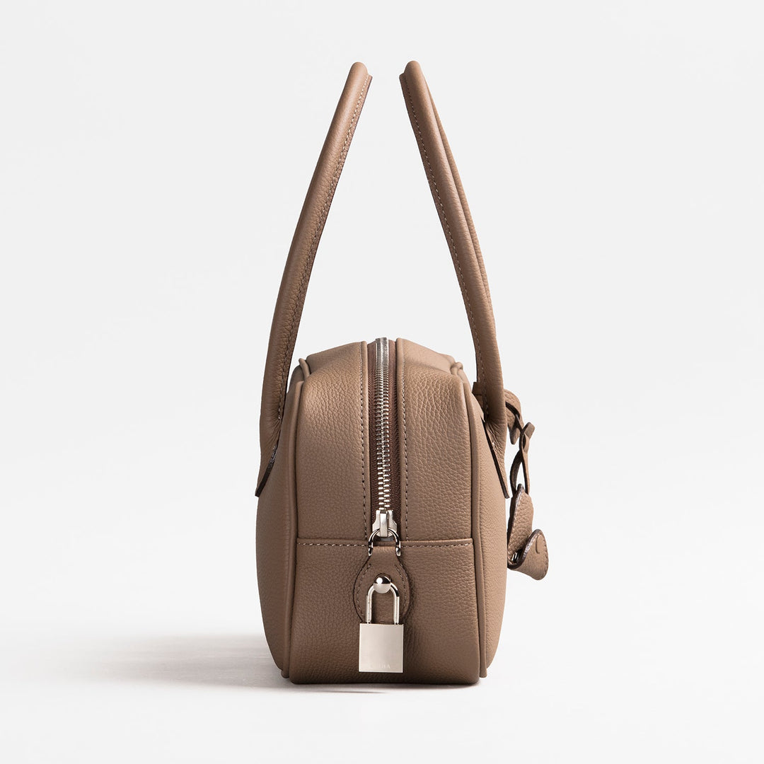 OBA オバ オバハン ステアリング 33パイ ポリッシュ ブラックスキン 希少 OBA オバ オバハン ステアリング 33パイ ポリッシュ ブラックスキン