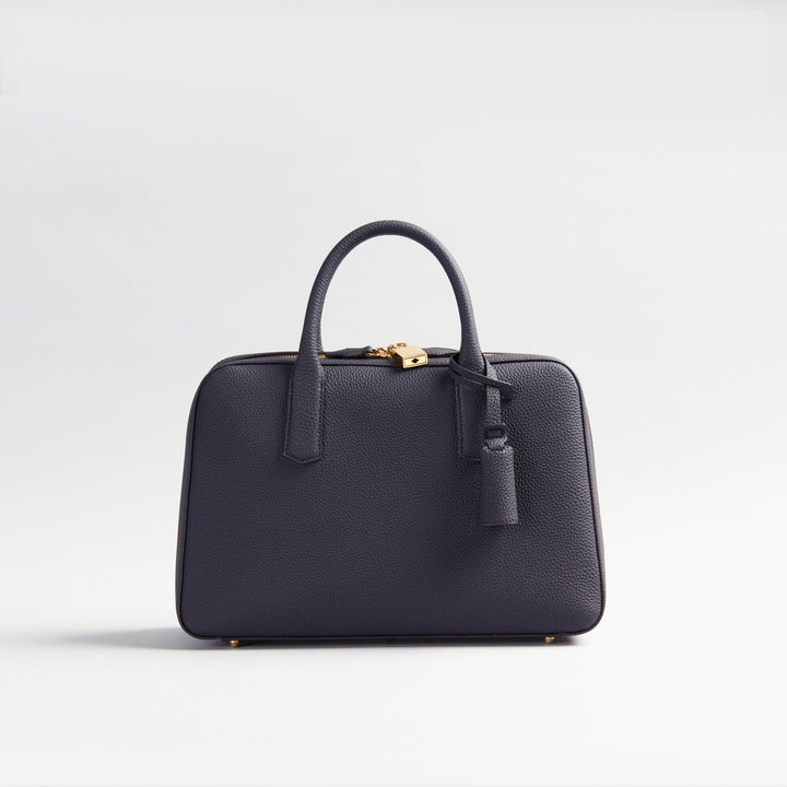 1330-gms_navy_99b9cc2a-8961-