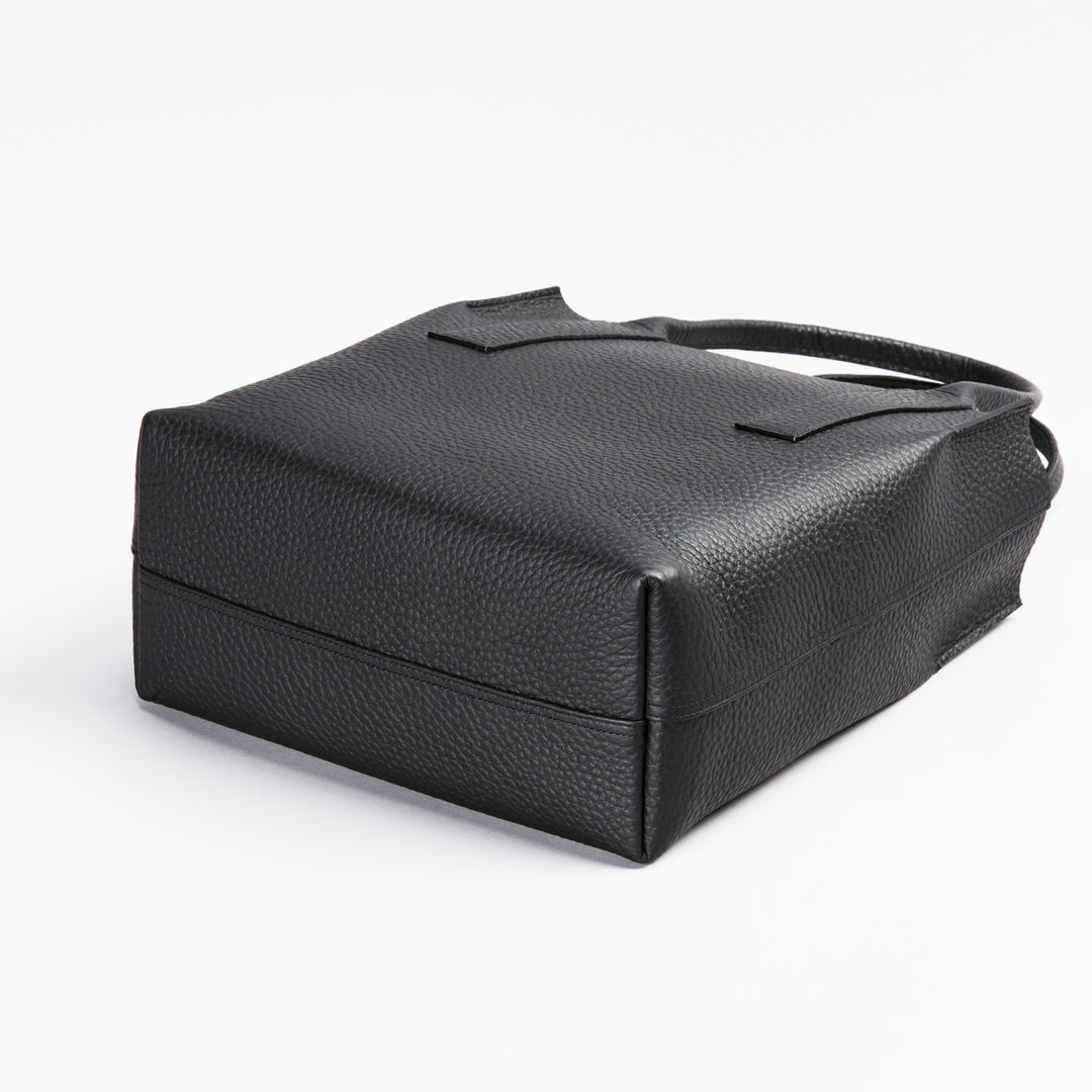 大峽製鞄－一枚仕立て肩掛けトートL『トワリ30』【1385-2-QTW