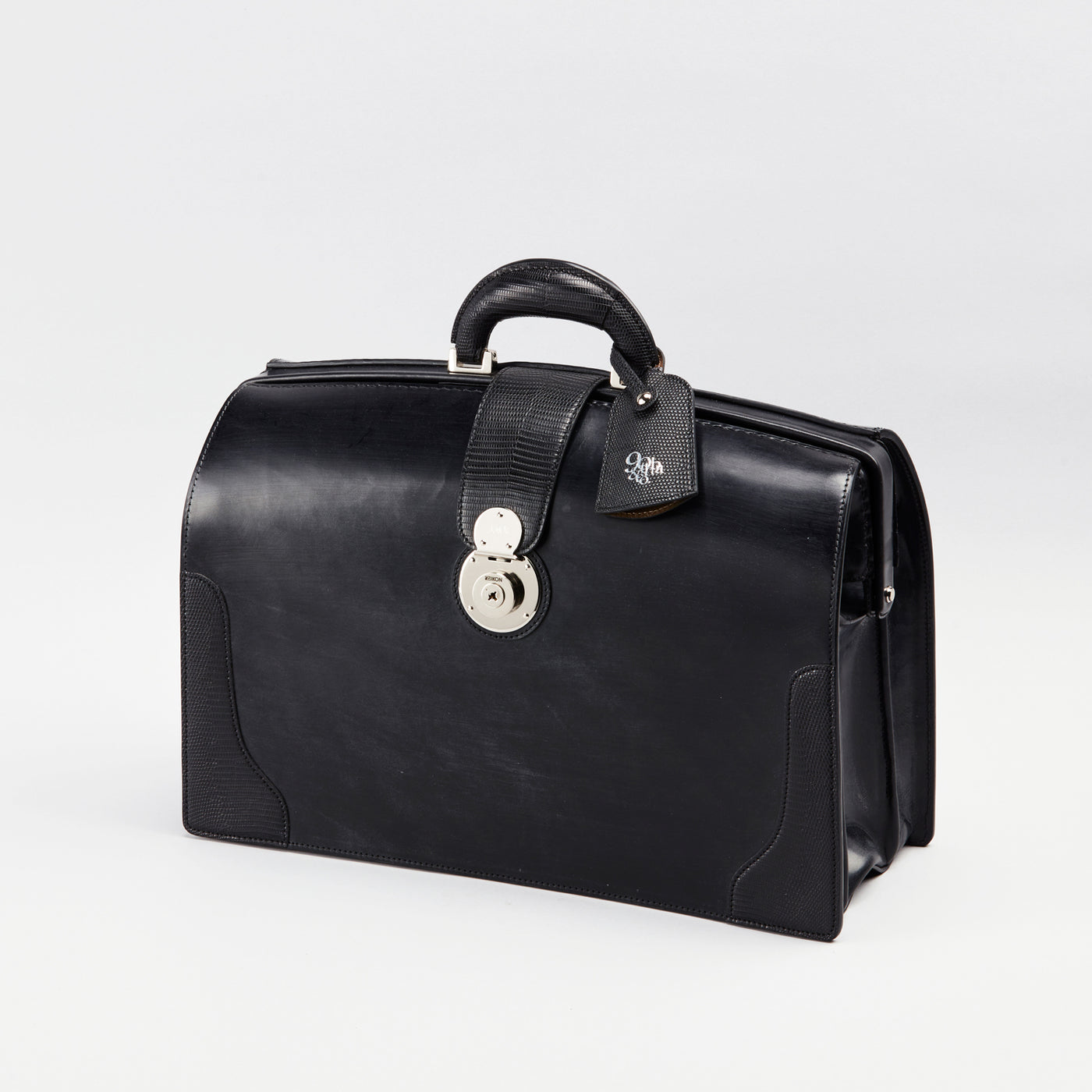 《90周年記念》【90-1135-BRD×LZD】『ザ・ダレスバッグ』(ブラック-シルバー)