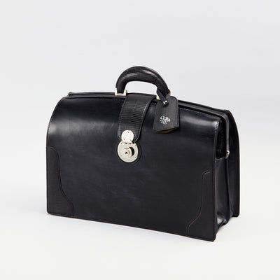 《90周年記念》【90-1135-BRD×LZD】『ザ・ダレスバッグ』(ブラック-シルバー)