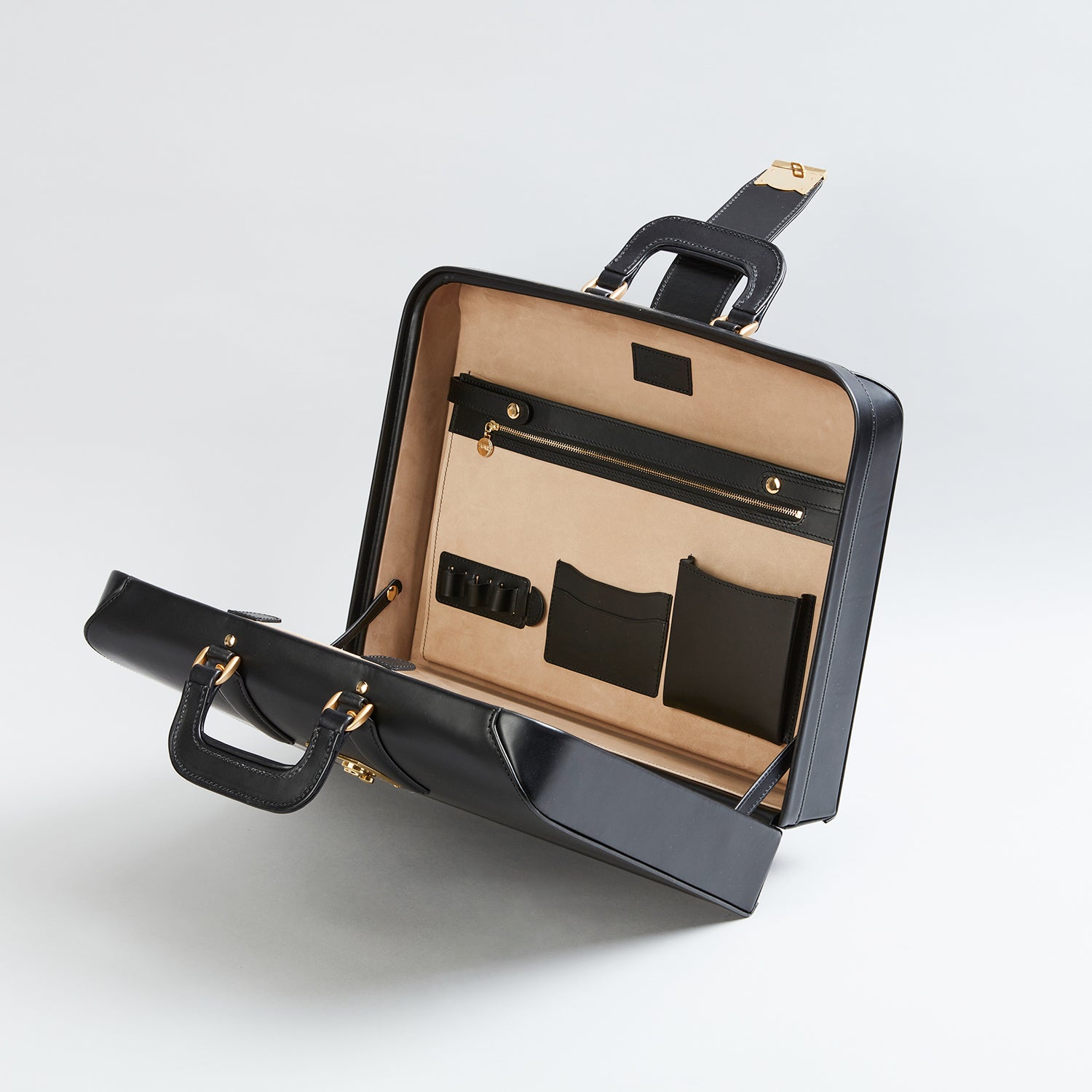 大峡製鞄　ソフトオーバーナイト　ドイツボックス